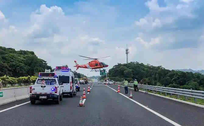 达拉特旗高速公路汽车救援案例