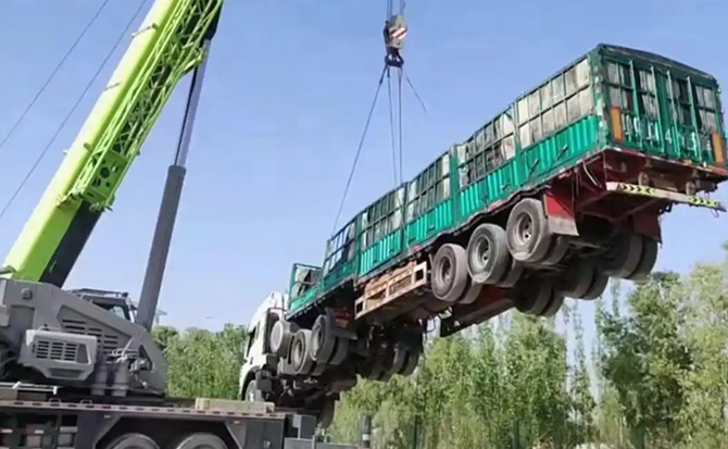 达拉特旗道路脱困救援案例